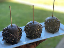 Load image into Gallery viewer, Chocolate Candy Apples/Turtle/caramel
